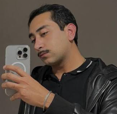 <em>Juan David J.</em>